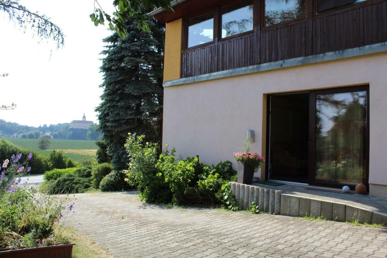 Ferienwohnung Im Gruenen Diesbar-Seusslitz Exterior photo